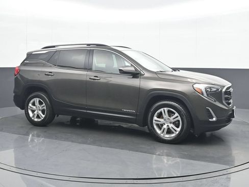 Used 2020 GMC Terrain SLE w/ Driver Convenience Package AWD/4WD image 8