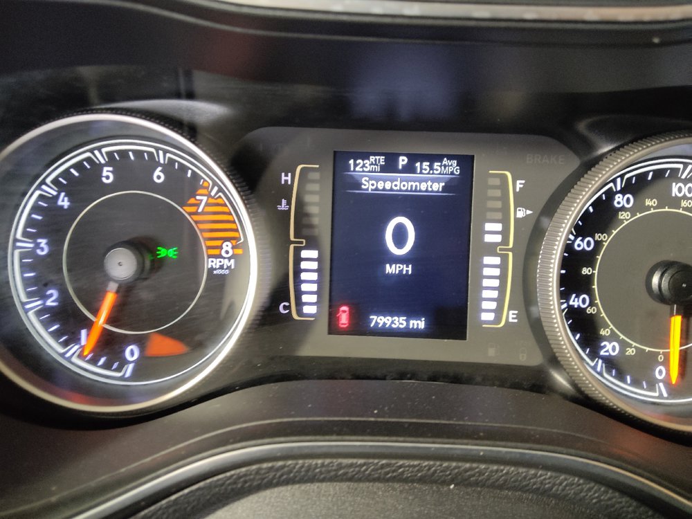 Used 2020 Jeep Cherokee Latitude AWD/4WD image 23