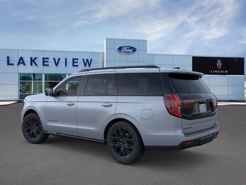 New 2026 Ford Expedition Platinum image 4