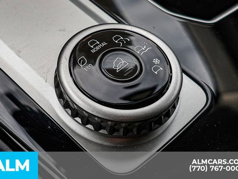 Used 2025 Mitsubishi Outlander SE image 49