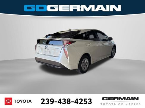 Certified 2016 Toyota Prius Two FWD image 8