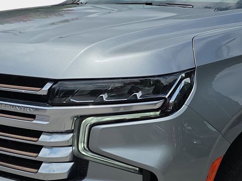 Used 2024 Chevrolet Tahoe High Country AWD/4WD image 29