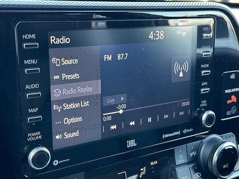 Used 2021 Toyota Highlander XSE image 19