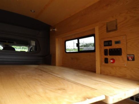 Used 2022 Ford E-Transit Medium Roof w/ Load Area Protection Package image 27