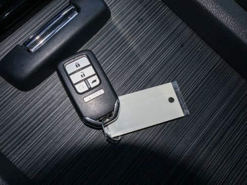 Used 2022 Honda Pilot Touring image 26