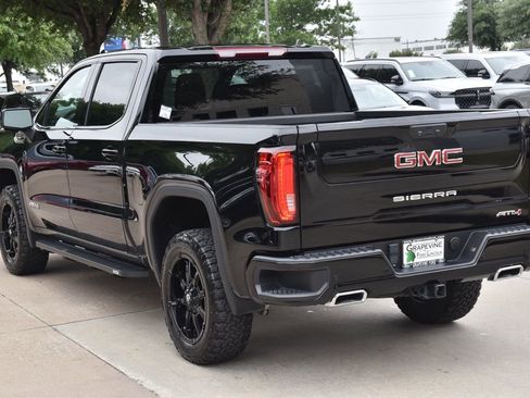 Used 2023 GMC Sierra 1500 AT4 AWD/4WD image 10