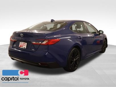 Used 2025 Toyota Camry SE w/ Convenience Package