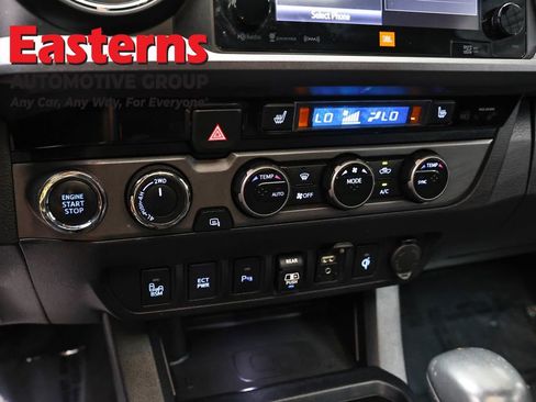 Used 2018 Toyota Tacoma TRD Sport AWD/4WD image 20