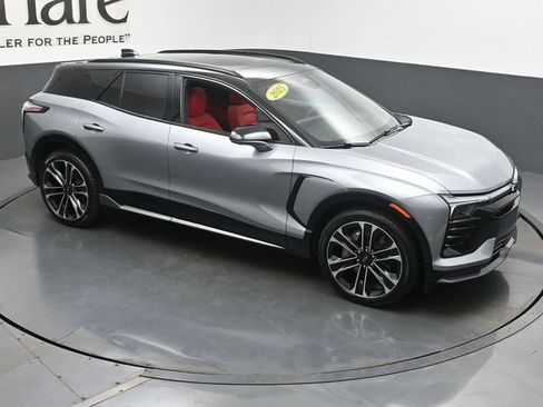 Used 2025 Chevrolet Blazer EV SS AWD/4WD image 38
