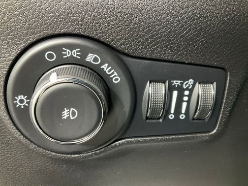 Certified 2022 Jeep Compass Latitude w/ Convenience Group image 21