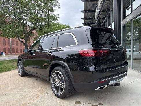 Certified 2025 Mercedes-Benz GLS 450 4MATIC image 6