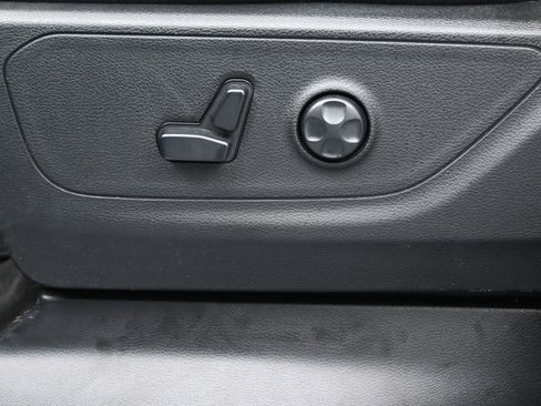 Used 2020 RAM 1500 Lone Star image 9