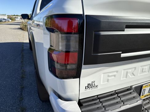 New 2025 Nissan Frontier PRO-4X image 15