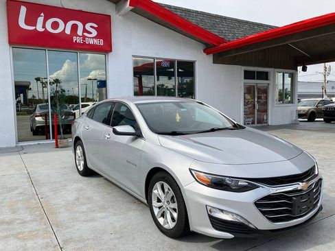 Used 2019 Chevrolet Malibu LT FWD image 4