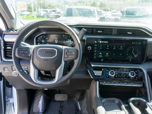 New 2026 GMC Sierra 2500 Denali w/ Denali Reserve Package AWD/4WD image 16