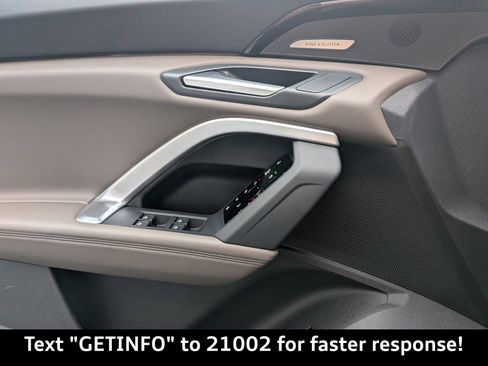 Used 2025 Audi Q5 Premium Plus w/ Premium Plus image 29