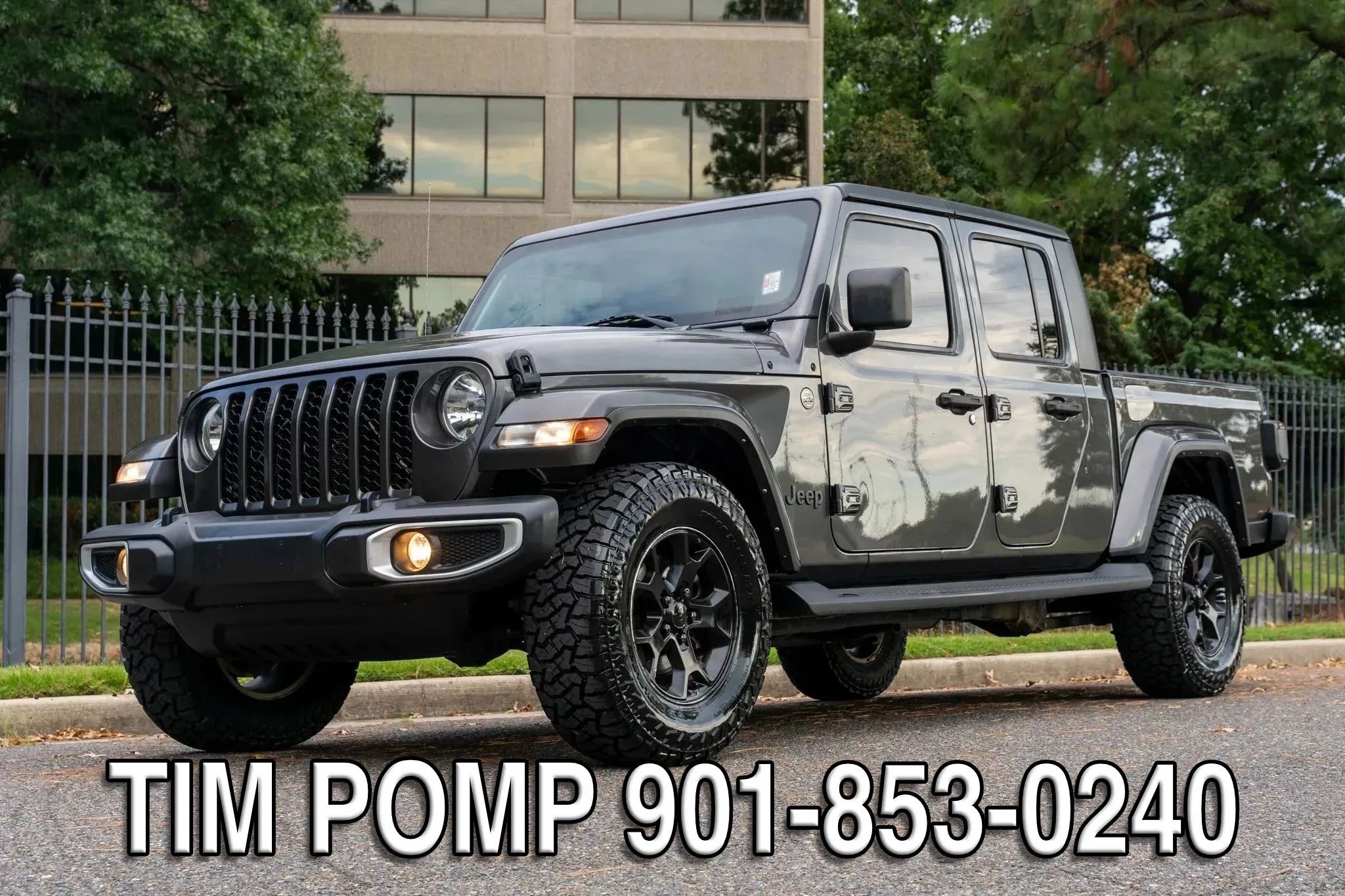 Used 2021 Jeep Gladiator Sport AWD/4WD image 1