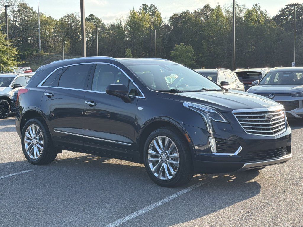 Used 2017 Cadillac XT5 Platinum AWD/4WD image 7