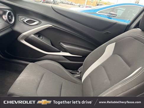Used 2019 Chevrolet Camaro LT image 30