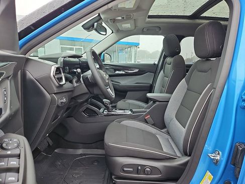 New 2026 Chevrolet TrailBlazer LT w/ Convenience Package FWD image 9