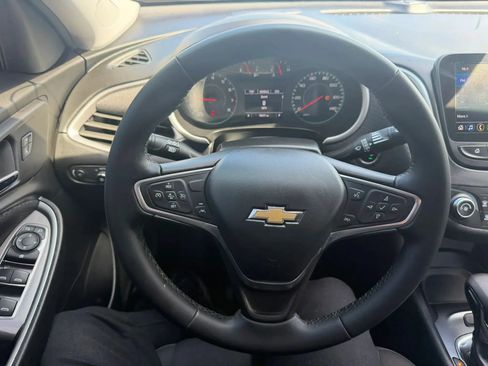 Used 2023 Chevrolet Malibu RS FWD image 12