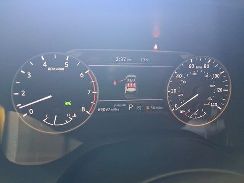 Used 2024 Nissan Rogue S FWD image 14
