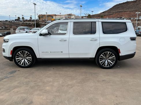 Used 2022 Jeep Grand Wagoneer Series III w/ HD Trailer Tow Package image 2