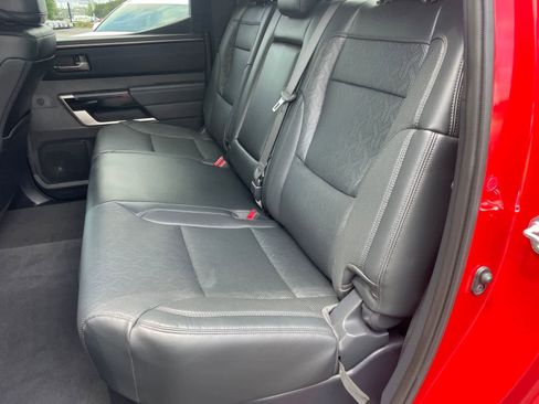 Used 2025 Toyota Tundra Limited AWD/4WD image 20