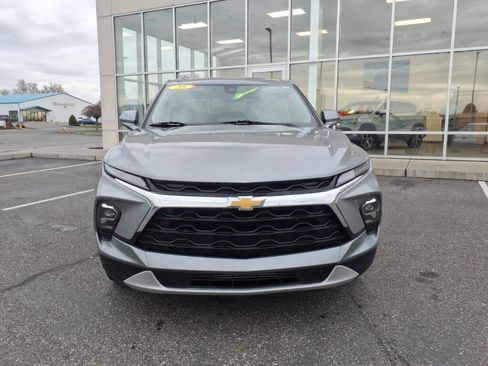 Used 2025 Chevrolet Blazer LT AWD/4WD image 6