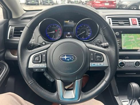 Used 2017 Subaru Outback 2.5i Limited AWD/4WD image 24