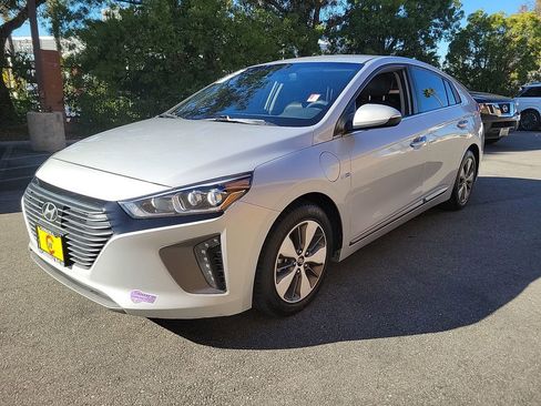 Used 2019 Hyundai Ioniq Limited image 13