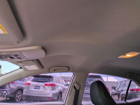 Certified 2023 Toyota Camry SE AWD/4WD image 21