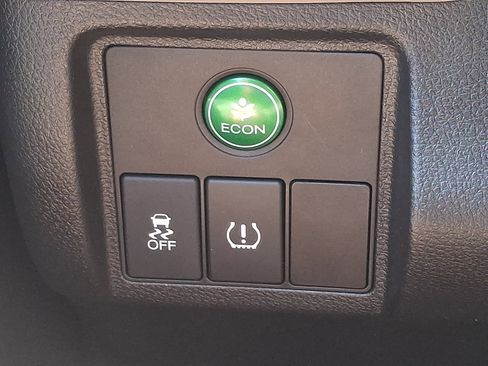 Used 2022 Honda HR-V LX image 25