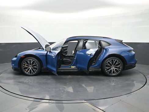 Certified 2022 Porsche Taycan Turbo S w/ Premium Package AWD/4WD image 27