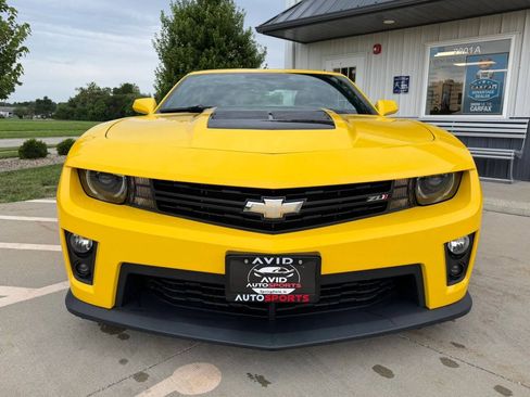Used 2012 Chevrolet Camaro ZL1 RWD image 11