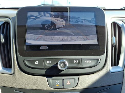 Used 2022 Chevrolet Malibu LS w/ Driver Confidence Package FWD image 12
