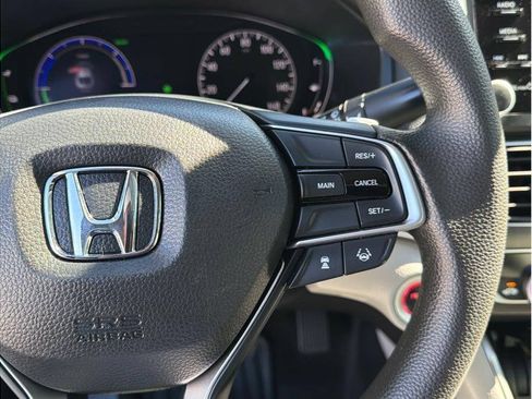 Used 2019 Honda Accord Hybrid image 10