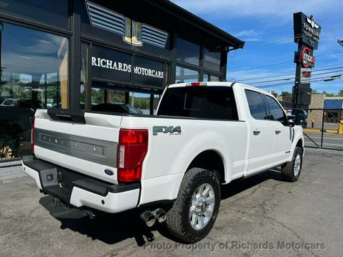 Used 2022 Ford F250 Platinum image 4