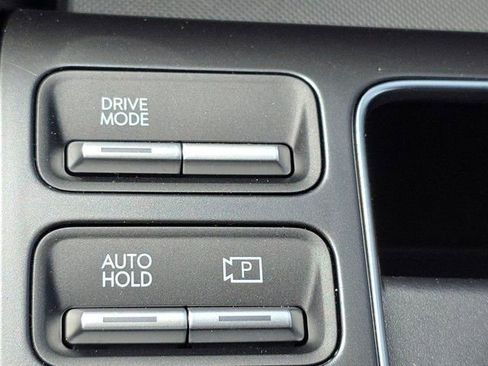 Certified 2025 Hyundai Sonata SEL image 13