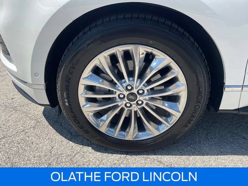 Certified 2022 Ford Edge Titanium w/ Equipment Group 301A AWD/4WD image 29