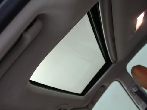 Used 2022 Subaru Legacy Touring XT image 12