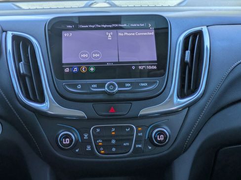 Used 2020 Chevrolet Equinox Premier FWD image 21