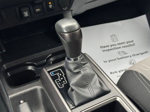 Certified 2022 Toyota Tacoma TRD Sport image 36