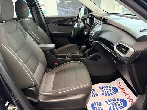 Used 2021 Chevrolet TrailBlazer LS FWD image 11
