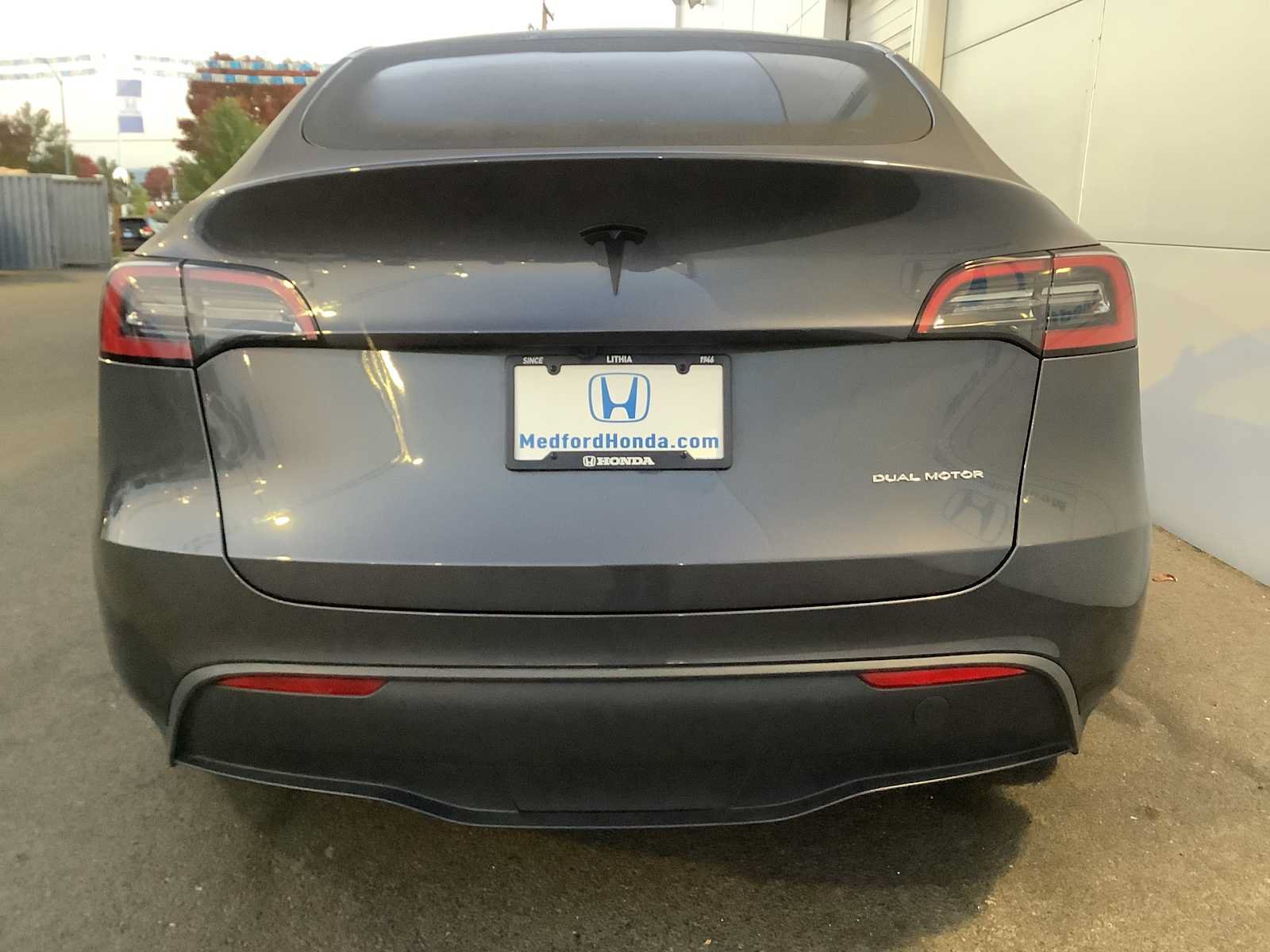 Used 2023 Tesla Model Y Long Range AWD/4WD image 5