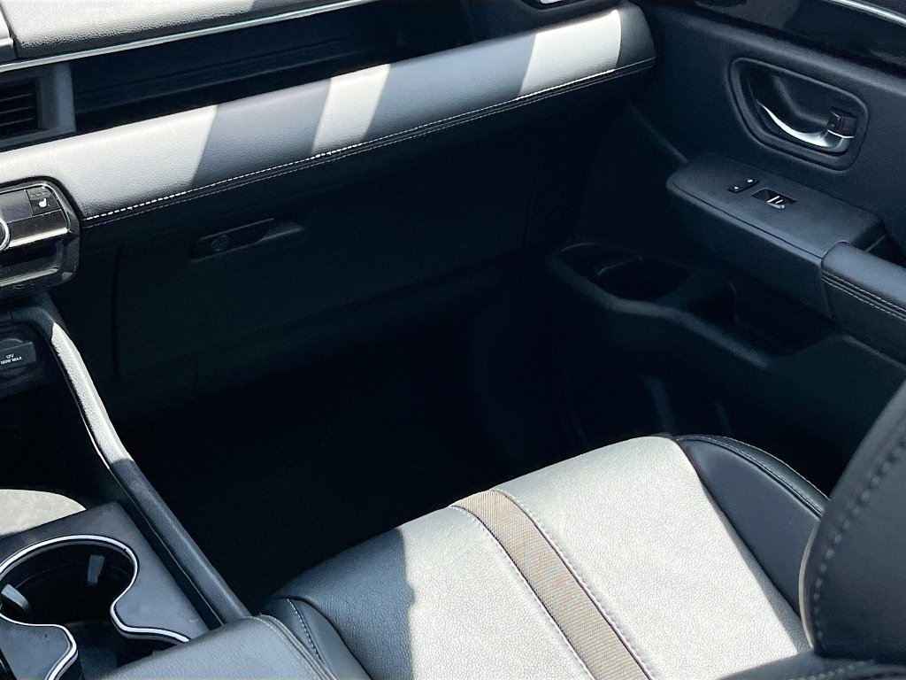 Used 2025 Honda Pilot Touring image 25