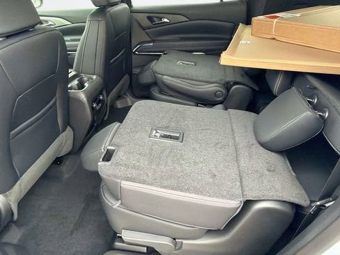 New 2026 Chevrolet Traverse LT w/ Driver Confidence Package image 13