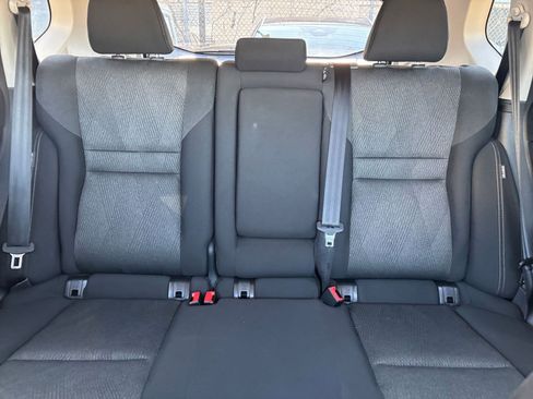 Used 2025 Nissan Rogue SV AWD/4WD image 40