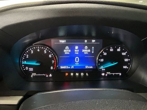 Used 2021 Ford Explorer XLT w/ Equipment Group 202A image 18