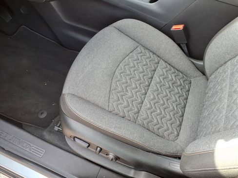 Used 2024 Chevrolet Equinox LT FWD image 22